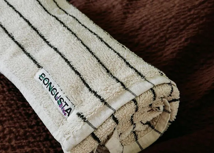 Bungalowvilla Robin Hill, Met Bostuin & Design Interieur Villa *