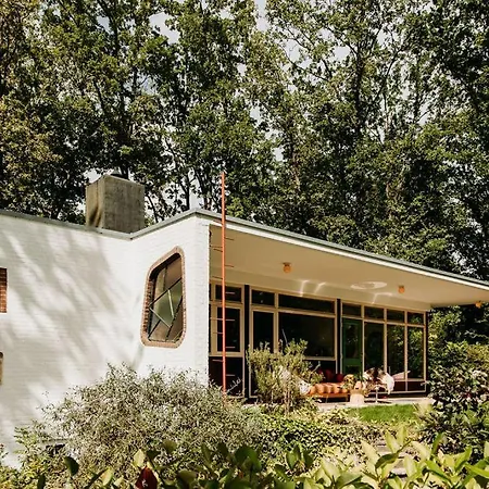 Bungalowvilla Robin Hill, Met Bostuin & Design Interieur Villa *