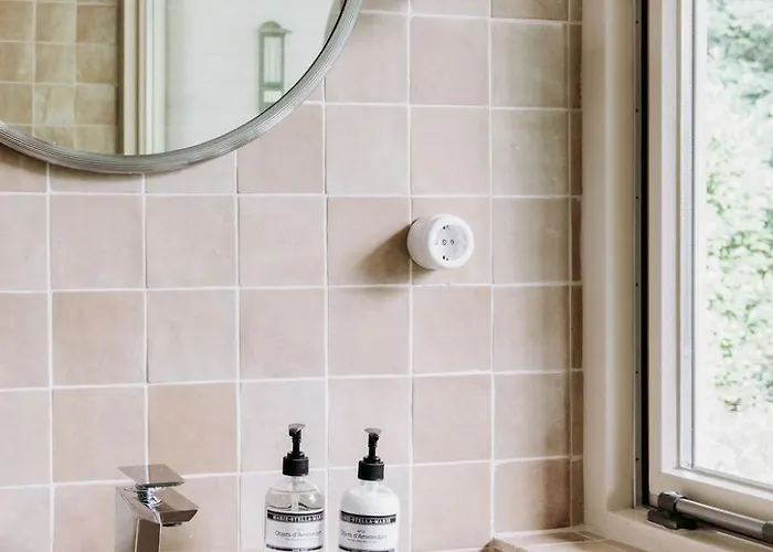 Villa Bungalowvilla Robin Hill, Met Bostuin & Design Interieur Haelen